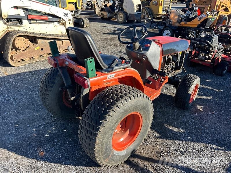 Kubota B1700HD 4WD Utility Tractor Manjši traktorji