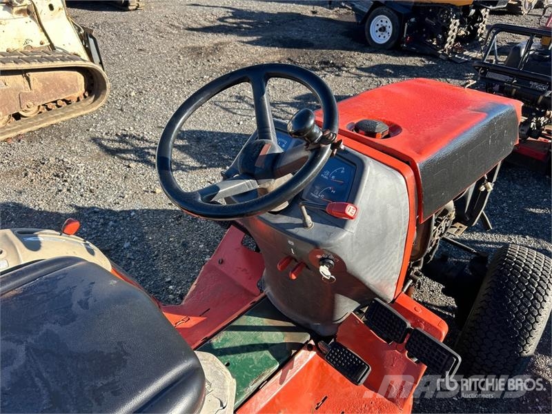 Kubota B1700HD 4WD Utility Tractor Manjši traktorji