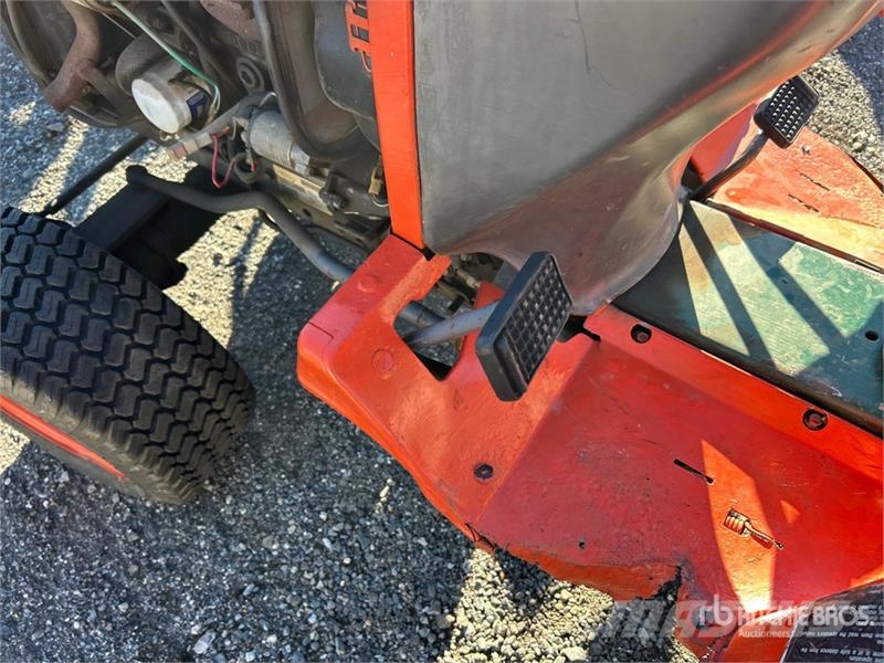 Kubota B1700HD 4WD Utility Tractor Manjši traktorji