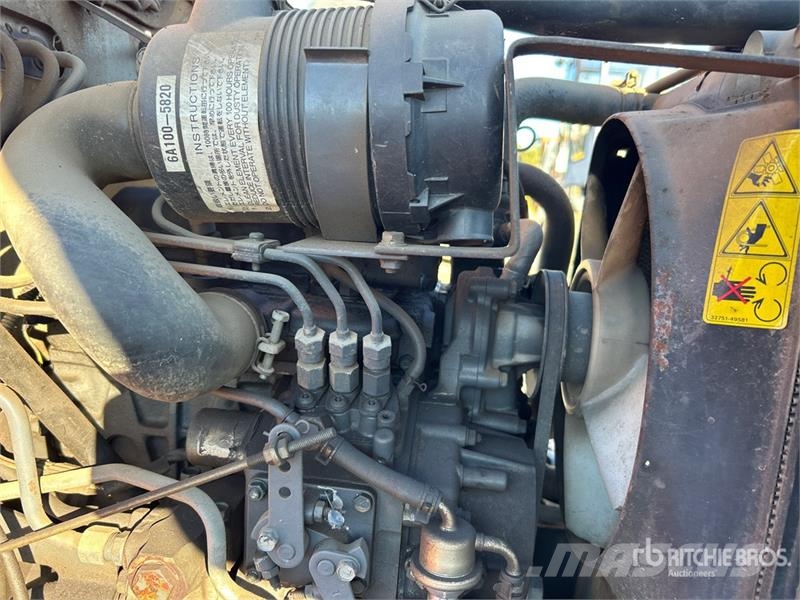 Kubota B1700HD 4WD Utility Tractor Manjši traktorji