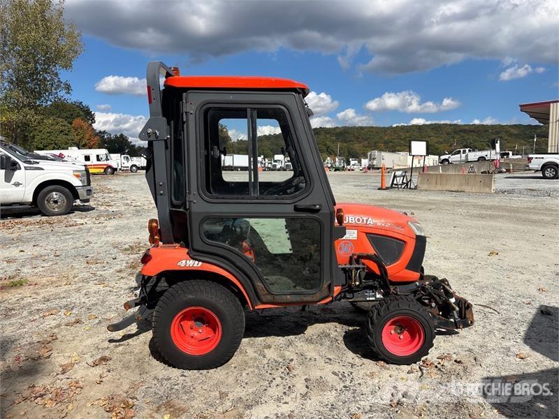 Kubota BX2380 4WD Utility Tractor Micro tracteur