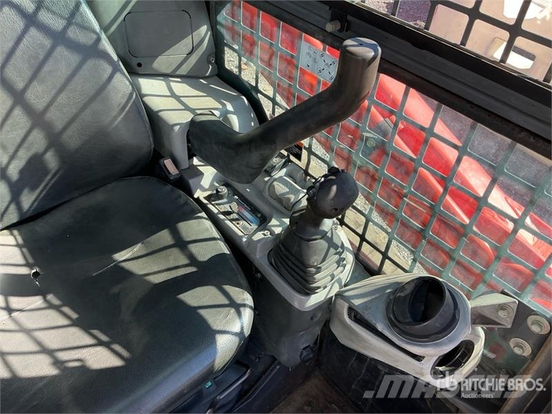 Kubota SVL75-2 لوادر انزلاقية التوجيه