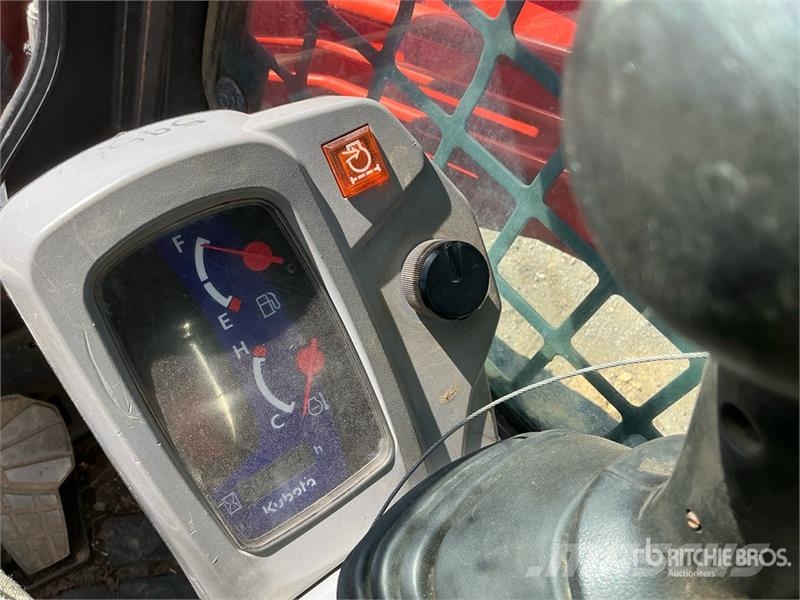 Kubota SVL75-2 لوادر انزلاقية التوجيه
