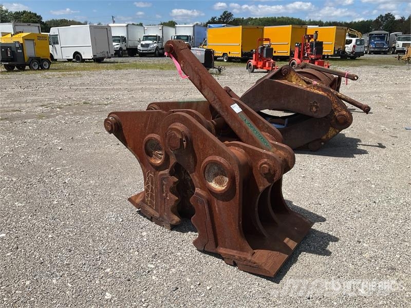 La Bounty CP80 32.5 in Q/C Demolition Pulverizer Trupintuvai
