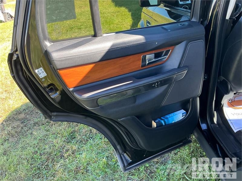 Land Rover Range Rover Sport HSE AWD SUV Voiture