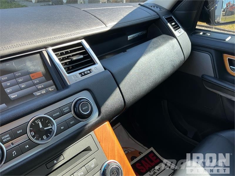 Land Rover Range Rover Sport HSE AWD SUV Voiture
