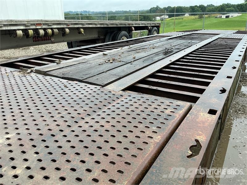 Landoll 900 42 ft T/A Sliding Axle Trailer Низькорамні причепи