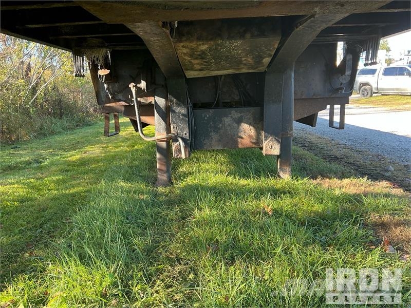 Ledwell 48 ft T/A Hydraulic Tail Trailer 低架裝載車