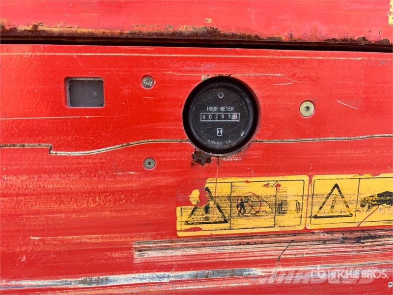 LGMG AS1930E Electric Scissor Lift Ножични работни платформи