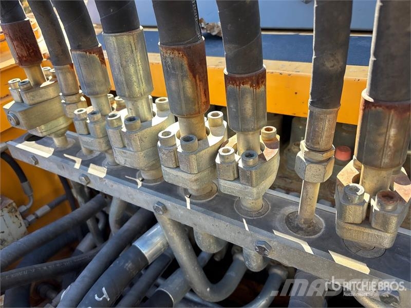 Liebherr A904 Litronic Wheel Excavator Bagri na kolesih