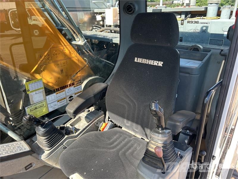 Liebherr R936 K LC Tracked Excavator Beltegraver