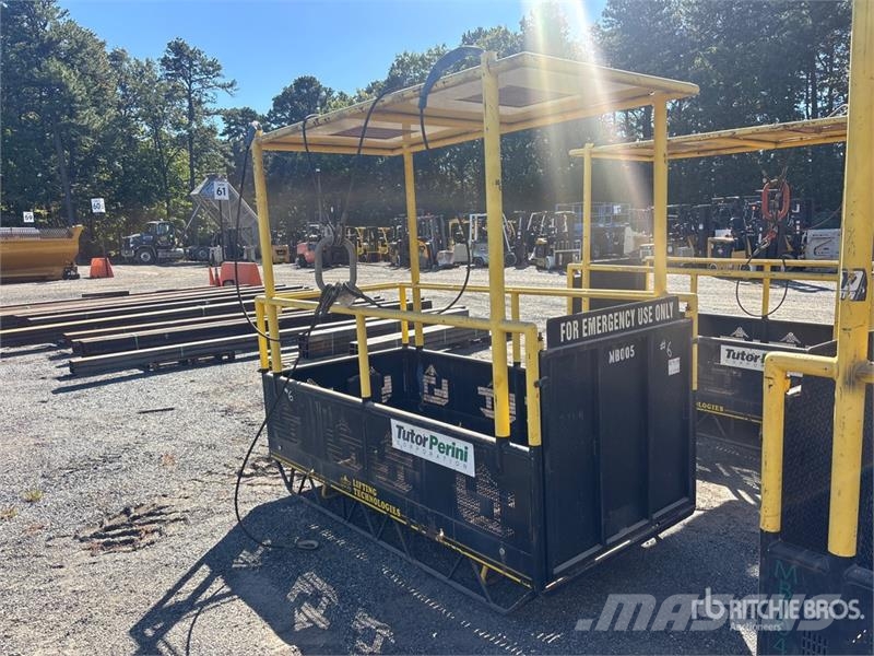 Lifting Technologies RB3-900S 96 in 900 lb Personn 垂直升降工作台