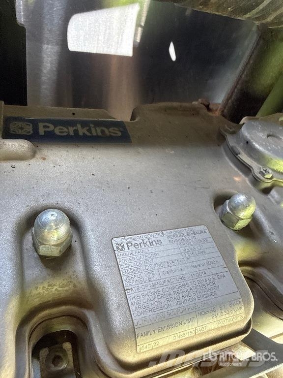 Lincoln K2711-2 46 A Mobile Multi-Process Engine Driven We Welding Equipment
