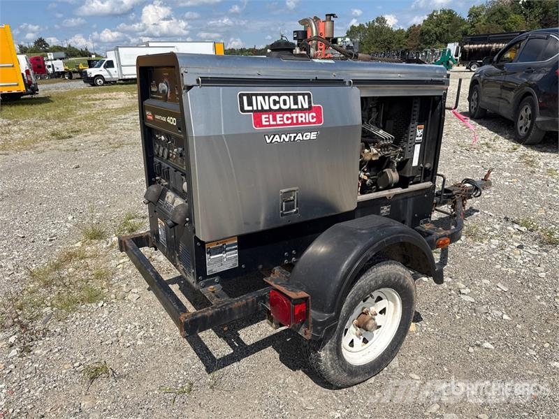 Lincoln K2711-2 46 A Mobile Multi-Process Engine Driven We Welding Equipment