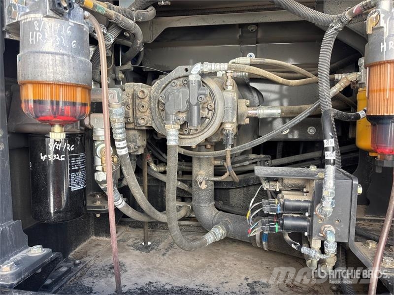 Link-Belt 220 X4S Tracked Excavator Crawler excavators