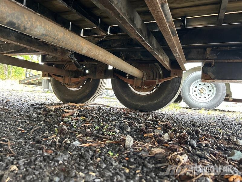 Load Trail 22 ft T/A Tilt Deck Trailer Low loaders