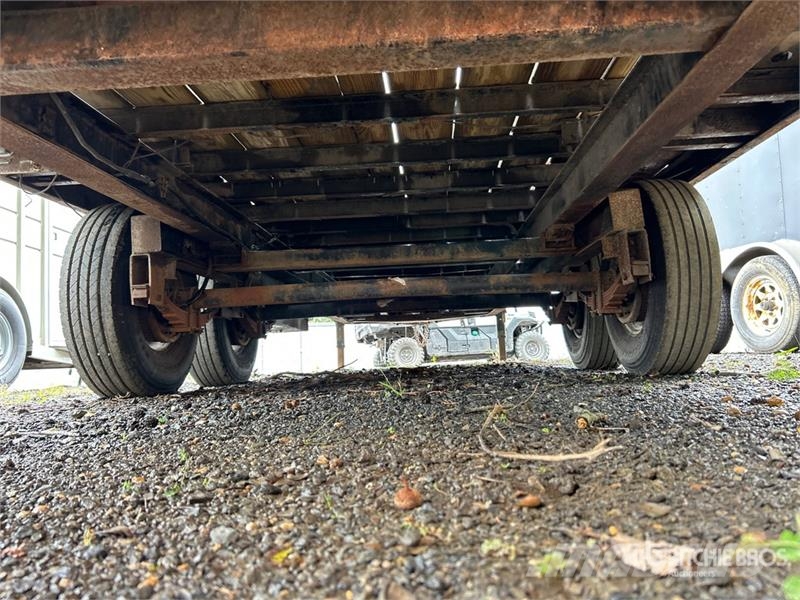Load Trail 22 ft T/A Tilt Deck Trailer Low loaders
