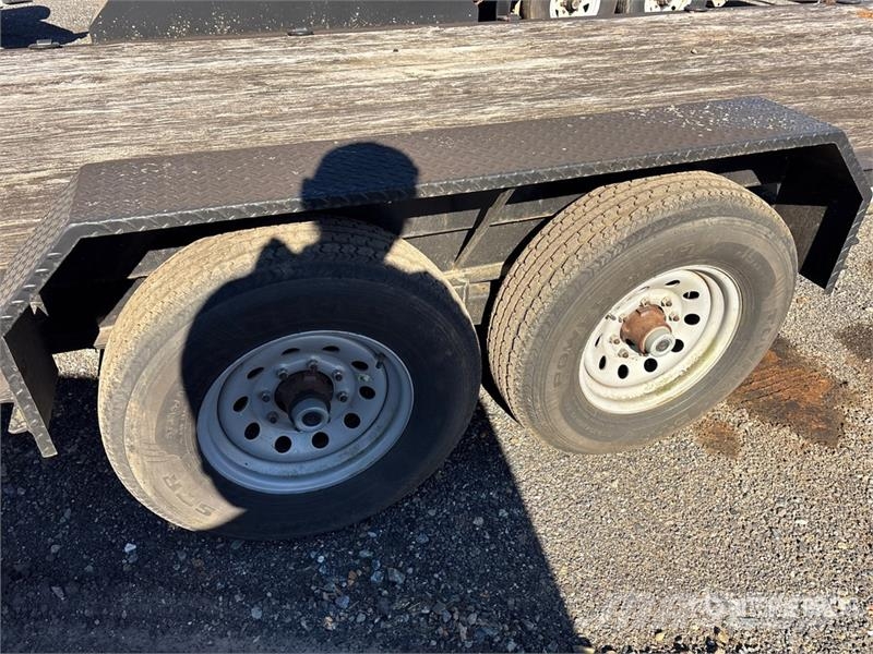 Lucon 4T202HDBW 20 ft T/A Equipment Trailer 차량 운반용 트레일러
