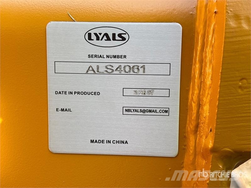  LYALS ALS EB320 48 in Digging Excavator Bucket - F دلاء