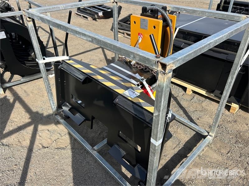  LYALS ALS680 48 in Skid Steer Post Driver (Unused) Attrezzature per recinzioni