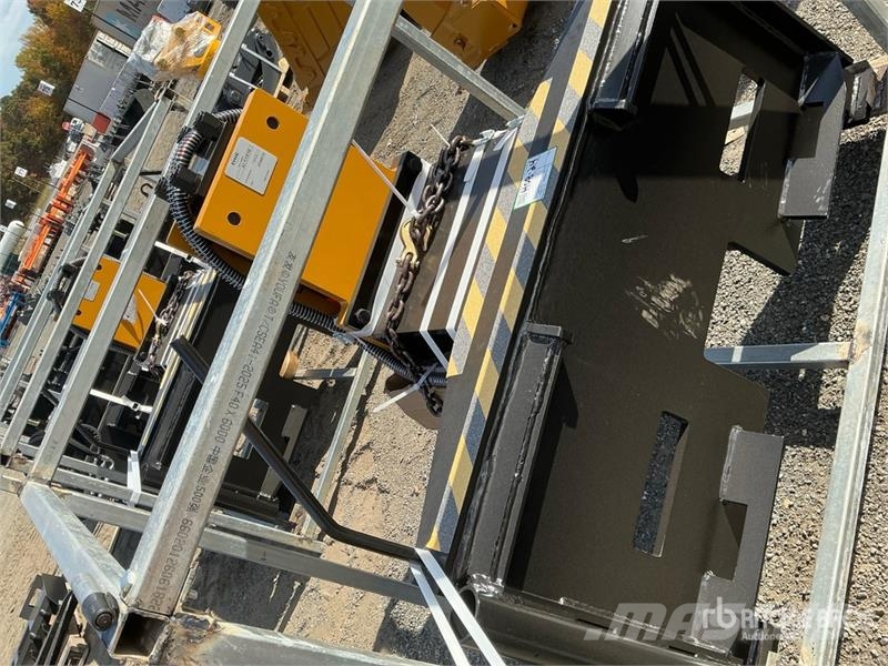  LYALS ALS680 48 in Skid Steer Post Driver (Unused) Attrezzature per recinzioni