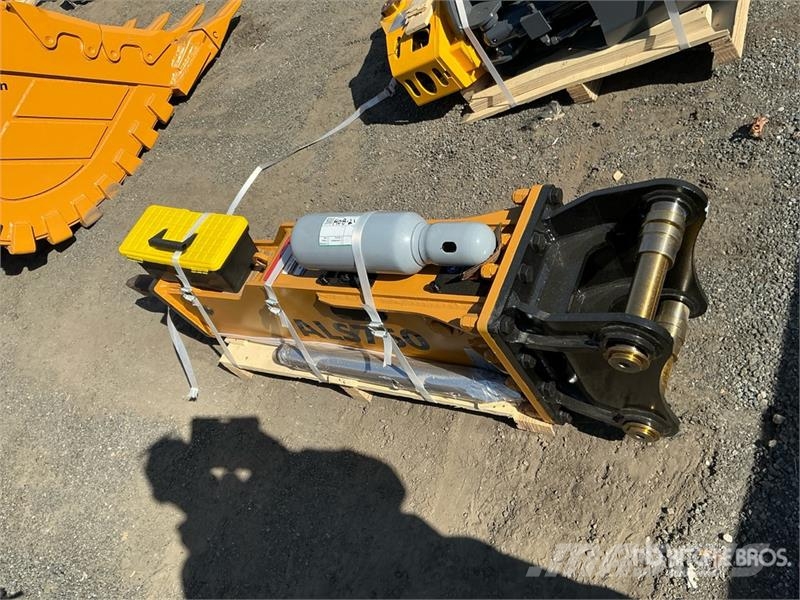 LYALS ALS750 72 in Hydraulic Breaker (Unused) 鐵鎚/碎石機