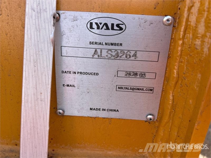 LYALS ALSEB336 57 in Excavator Bucket (Unused) Baldes