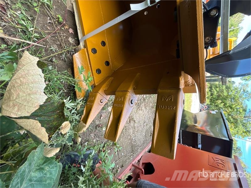 LYALS ALSENB320 27 in Digging Excavator Bucket - F Baldes