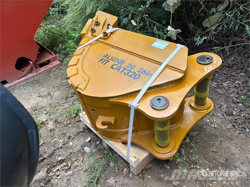 LYALS ALSENB320 27 in Digging Excavator Bucket - F Baldes