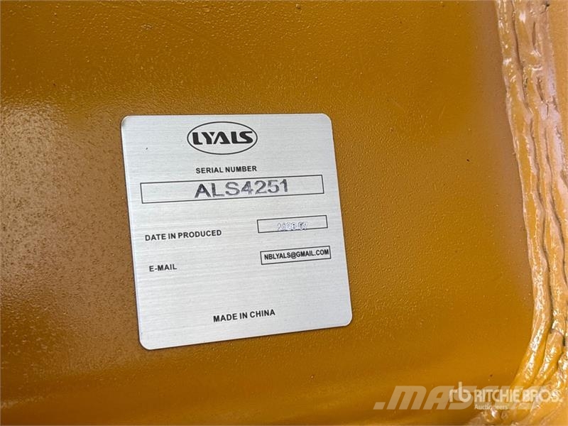 LYALS ALSENB320 27 in Digging Excavator Bucket - F دلاء