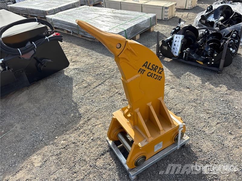 LYALS ALSER13 24 in Excavator Ripper - Fits Cat 31 Escarificadores