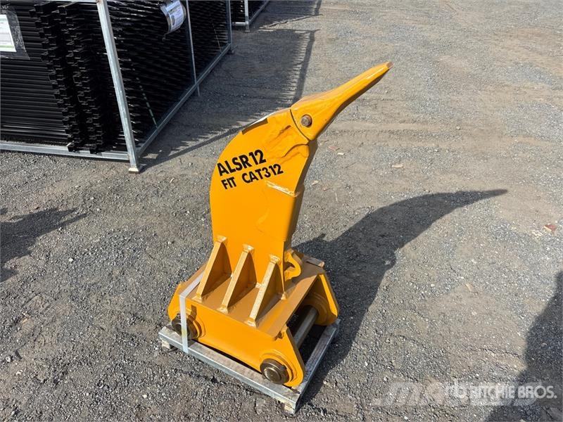LYALS ALSER13 24 in Excavator Ripper - Fits Cat 31 Escarificadores