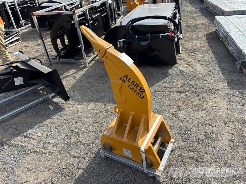 LYALS ALSER13 24 in Excavator Ripper - Fits Cat 31 Escarificadores