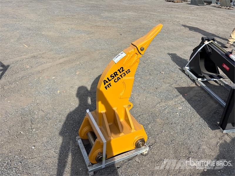 LYALS ALSER13 24 in Excavator Ripper - Fits Cat 31 Escarificadores