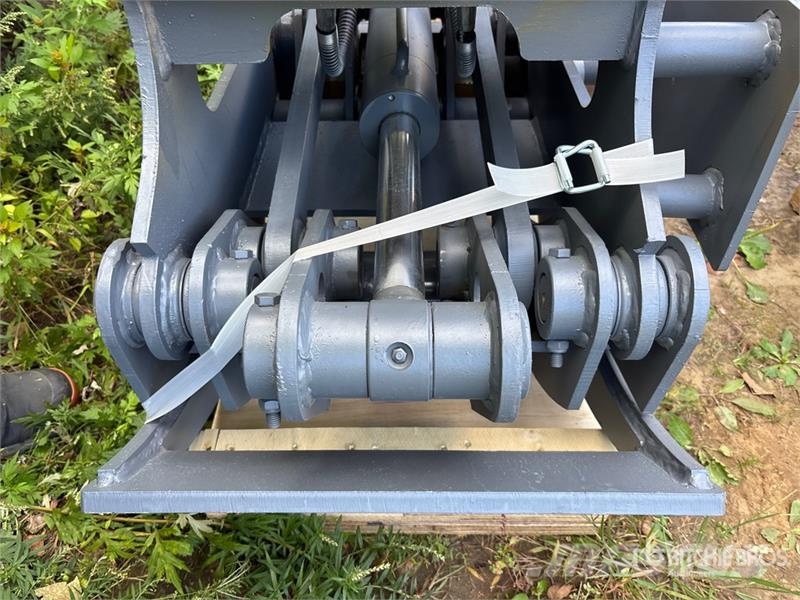 LYALS ALSERG60 Rotating Excavator Grapple - Fits C Garras