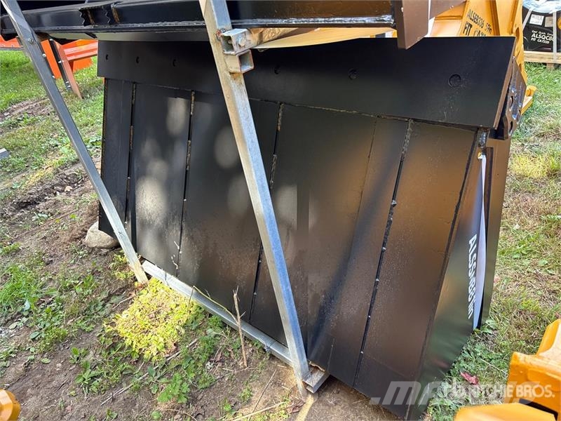  LYALS ALSSB81 81 in General Purpose Skid Steer Buc دلاء