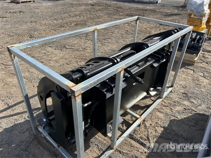  LYALS ZMQ01 72 in Skid Steer Grapple (Unused) خطاطيف