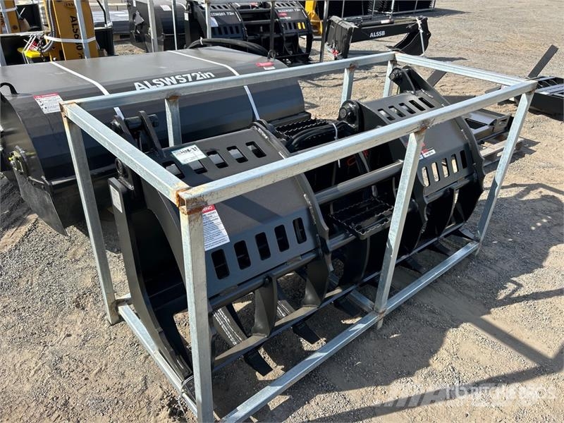  LYALS ZMQ01 72 in Skid Steer Grapple (Unused) خطاطيف