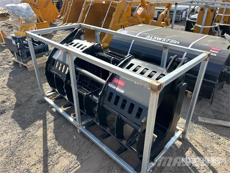  LYALS ZMQ01 72 in Skid Steer Grapple (Unused) خطاطيف
