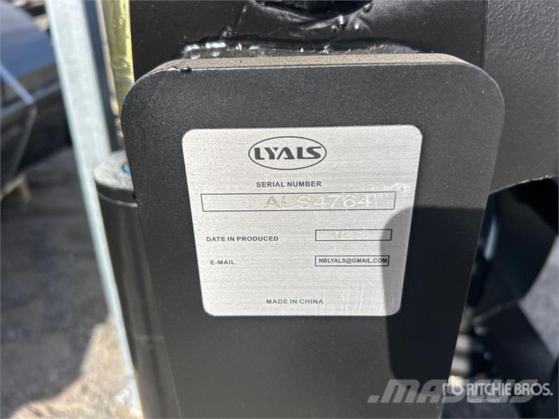  LYALS ZMQ01 72 in Skid Steer Grapple (Unused) خطاطيف