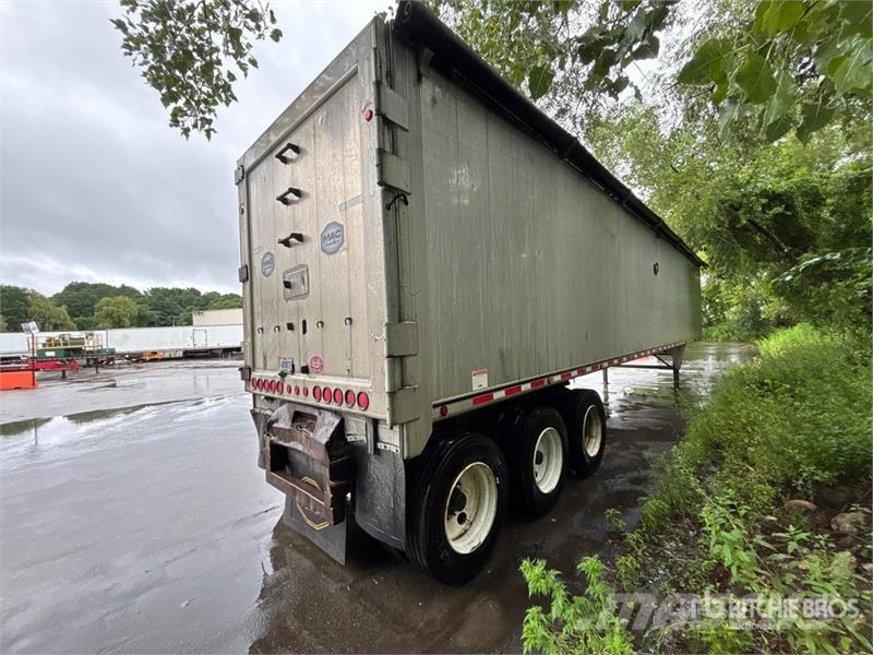 MAC 48 ft Tri/A Live Bottom Trailer Schuifvloeropleggers