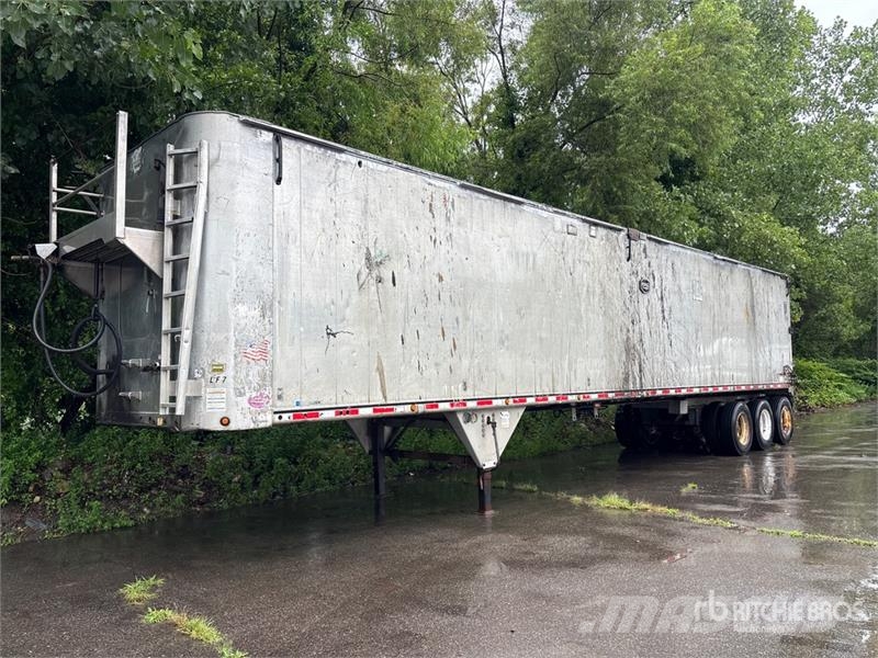 MAC 48 ft Tri/A Live Bottom Trailer Schuifvloeropleggers