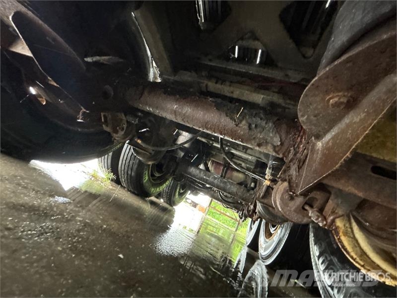 MAC 48 ft Tri/A Live Bottom Trailer Schuifvloeropleggers
