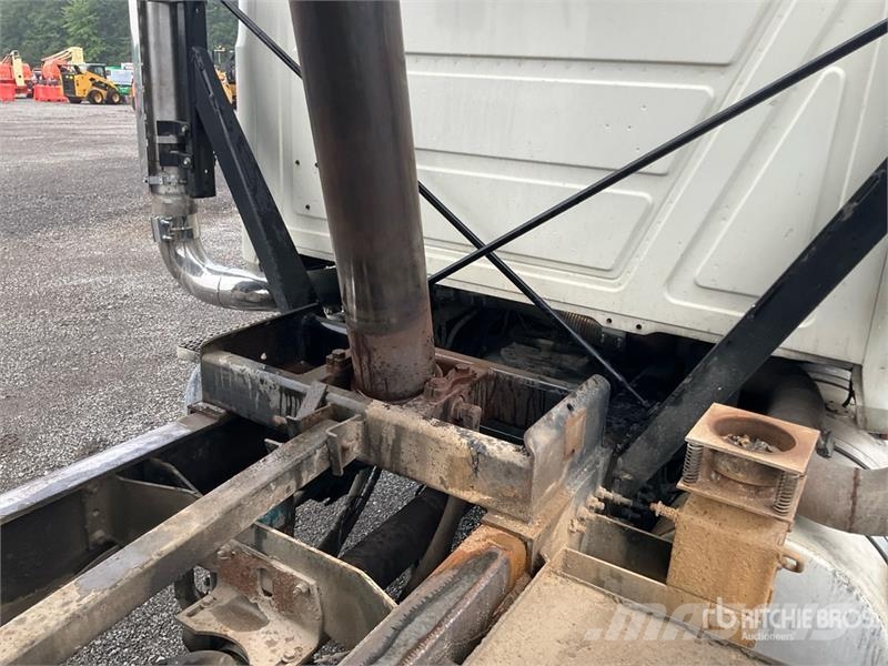 Mack CTP713 Granite 8x4 Tri/A Dump Truck Tipper trucks