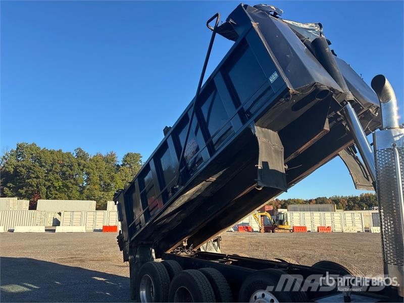 Mack CV713 Granite Грузовики-Самосвалы