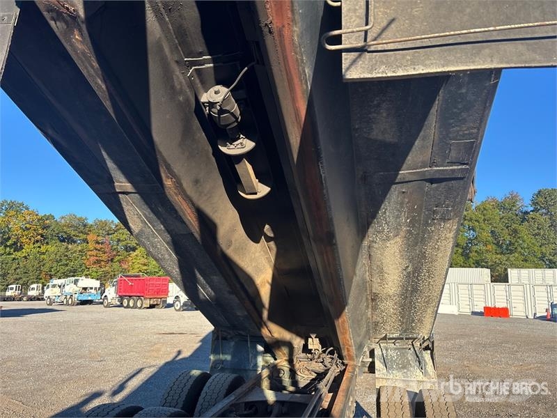 Mack CV713 Granite Грузовики-Самосвалы