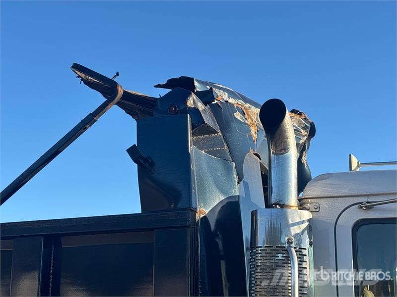 Mack CV713 Granite Грузовики-Самосвалы