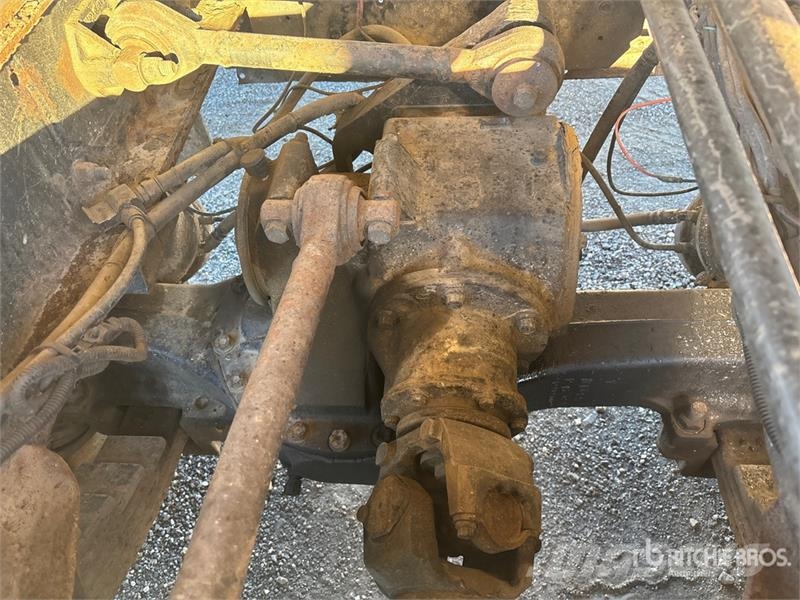 Mack CV713 Granite Грузовики-Самосвалы