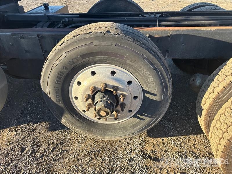 Mack CV713 Granite Грузовики-Самосвалы