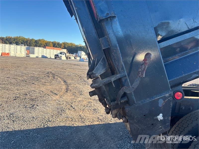 Mack CV713 Granite Грузовики-Самосвалы